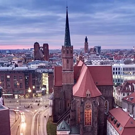 Main Street - Old Town アパート